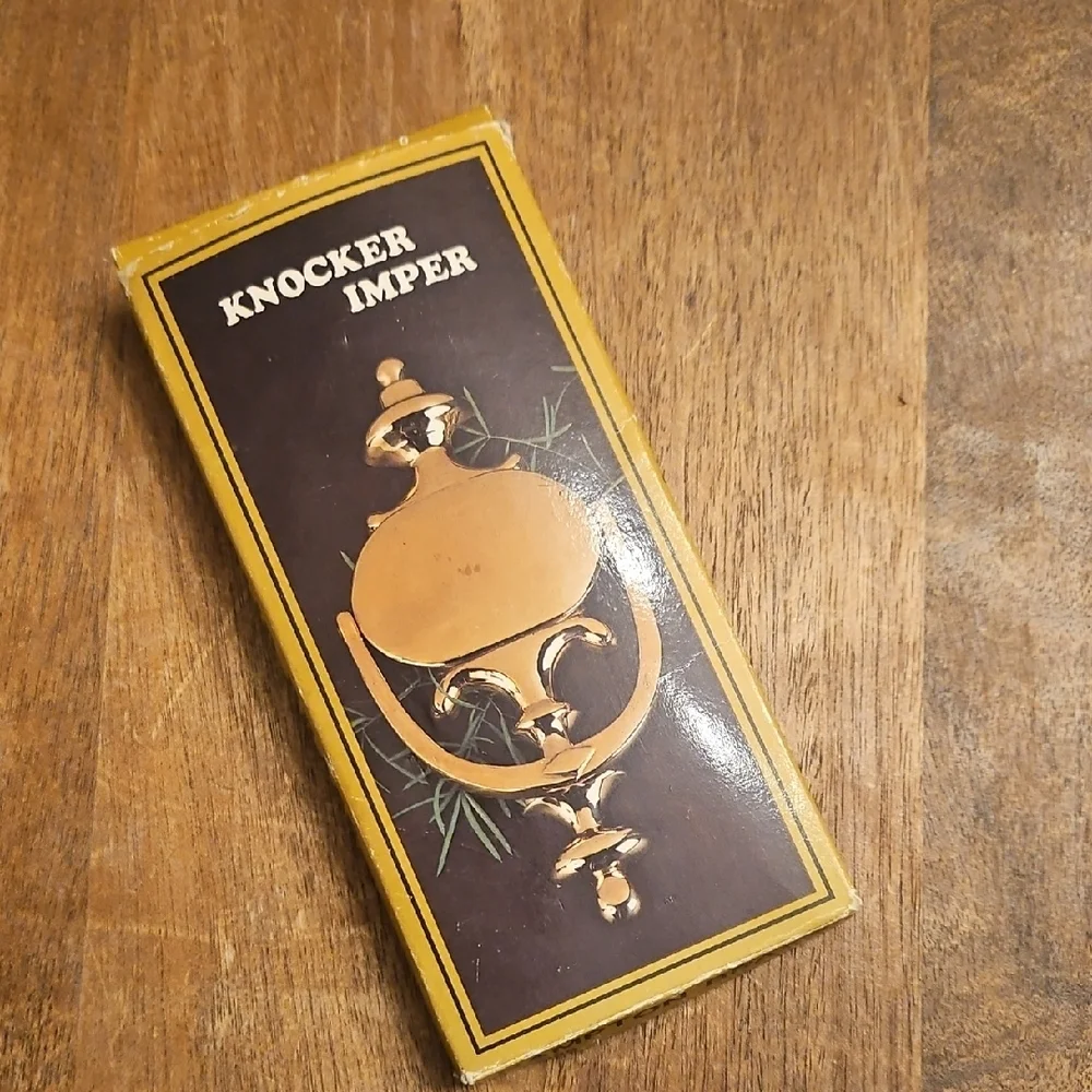 Hampton Brass elegant gold
